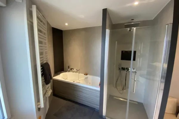 salle de bain clé en main mareuil sur lay